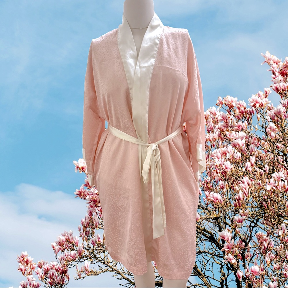 Vintage Victoria’s Secret Robe Pink/white one size